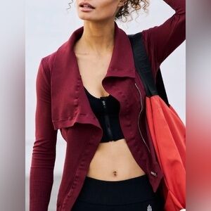 NWOT FREE PEOPLE MOVEMENT MERCURY MOTO SEAMLESS JACKET XS/SMALL